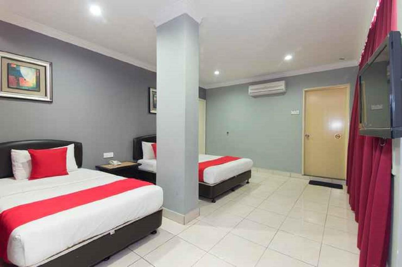 Puteri Ampang Hotel Екстериор снимка