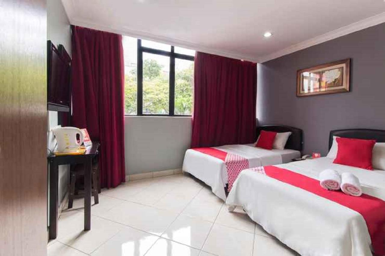 Puteri Ampang Hotel Екстериор снимка