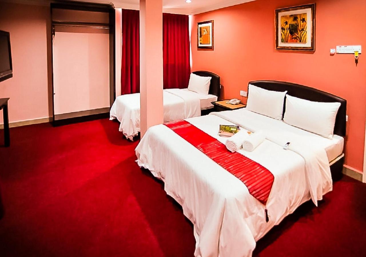 Puteri Ampang Hotel Екстериор снимка